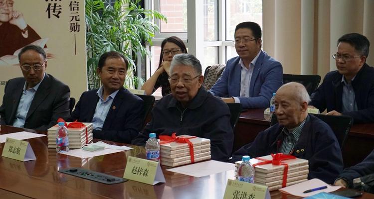 探索以兰交大通信专业的优势与特色（打造通信行业的人才培养高地）