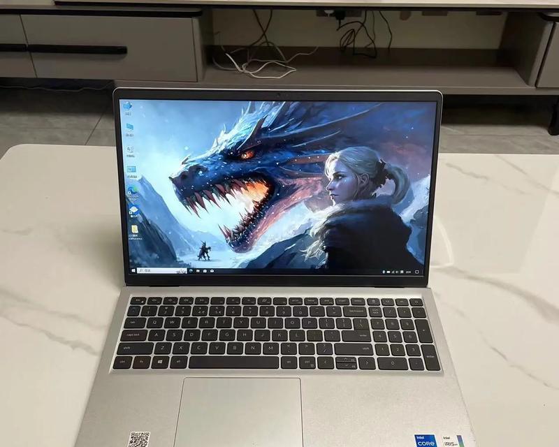 戴尔N5110（解析戴尔N5110的配置、外观和用户体验）